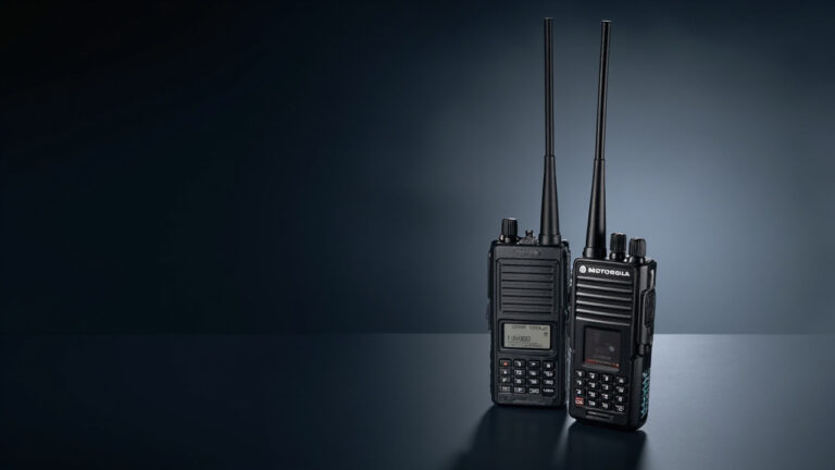 Motorola R2 vs DP1400 Karşılaştırması: Hangi Telsizi Seçmelisiniz?